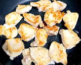 ブロッコリーと鶏胸肉のカレーマヨ炒め❤作り方7写真