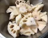 レンコンとシーチキンの炒め物作り方1写真
