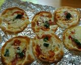 ほうれん草とキノコの餃子の皮ピザ☆作り方11写真
