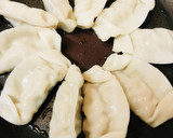 レトルト餃子のネギたくさんの酒蒸し仕上げ作り方2写真