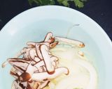 春菊と鶏もも肉の玉子とじ作り方1写真