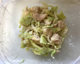 レンジで♪鶏胸肉とキャベツのまろやか旨煮作り方3写真