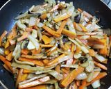 キノコと野菜の油炒め・チーズ、ソース味作り方10写真