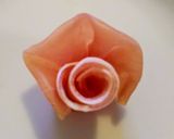 ぷっくりゴージャスな生ハム薔薇の作り方♪作り方6写真