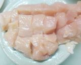 湯通し鶏むね肉と豆苗の豆乳風味焼き作り方1写真