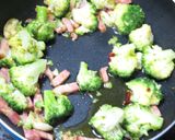 ブロッコリーとベーコンの美味焼き日本蕎麦作り方7写真