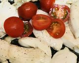 シンプル素材の鶏肉のプチトマトソース炒め作り方2写真