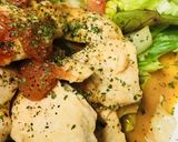 シンプル素材の鶏肉のプチトマトソース炒め作り方4写真