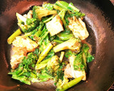 ふきのとう味噌で炒めた鶏と春野菜作り方5写真
