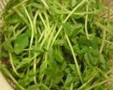 豚＆豆苗の醤油炒め作り方1写真