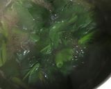 超簡単　ほうれん草とエビ煮込みうどん作り方1写真