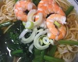 超簡単　ほうれん草とエビ煮込みうどん作り方3写真