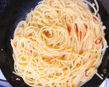 【原点にして頂点】基本のペペロンチーノ作り方7写真