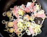 インスタント拉麺 ネギ玉withベーコン作り方3写真