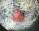 しらたきと挽肉の炒め物作り方3写真