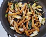 おかか香る♡ねぎとさつま揚げの旨きんぴら作り方4写真