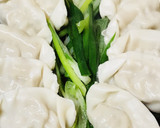 レトルト餃子●長ネギ油の酒蒸し仕上げ作り方3写真
