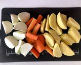 豚バラで作る〜ゴロゴロ野菜の肉じゃが作り方1写真