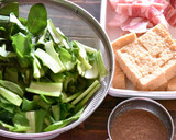 厚揚げと小松菜の豚バラ中華風炒め作り方1写真