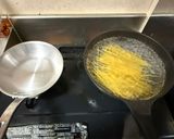 贅沢な濃厚ぺぺたまパスタ！作り方1写真