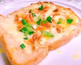 朝食に！桜海老のチーズもち麦トースト作り方4写真