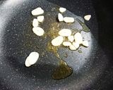 ニンニク香る豆苗とベーコンとエリンギ炒め作り方1写真