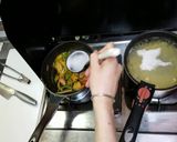 【激ウマ辛】チーズ入り温玉ナポリタン作り方5写真