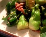 つぼみ菜とピーマン ベーコンの胡麻炒め作り方5写真