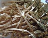 春の味を…「土筆の目玉炊き」作り方1写真
