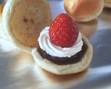 春限定！あんパンにいちご(時々ホイップ)作り方3写真