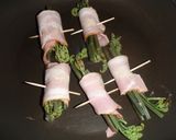 簡単♪美味しい♪蕨のベーコン巻き♪作り方1写真