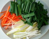 残りご飯と鶏モモ肉のスープ雑炊作り方1写真