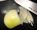 アボカドの断面玉ねぎで黒くならない方法！作り方1写真