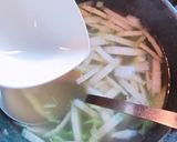 超簡単！中華風味噌 ふわふわ卵スープ作り方3写真