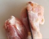 手羽元とキャベツのピリ辛味噌煮込み作り方1写真