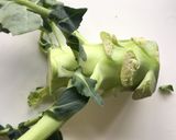 ブロッコリー茎のお味噌汁作り方1写真