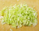 おから胡麻マヨサラダ～カニカマ春キャベツ作り方1写真