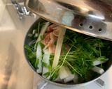 鳥もも肉、豆苗、大根のうま煮作り方3写真