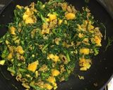ラムと春菊とマンゴーのスパイス炒め作り方6写真