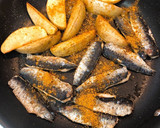 イワシと新じゃがのカレー炒め作り方6写真