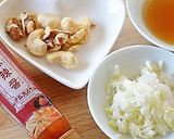 カツオのたたき・麻辣醤とナッツと刻みネギ作り方2写真