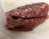 材料２つの簡単！柔らか塩麹漬け豚ヒレ肉作り方2写真