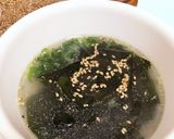 手軽にシャキシャキ！美味しいわかめスープ作り方5写真