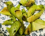 毎日の納豆●納豆とブロッコリーの茎炒め作り方3写真