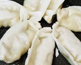 レトルト●タレ蒸し焼きでしあげる餃子作り方2写真
