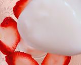 練乳マリームꕤいちごヨーグルトスムージー作り方4写真