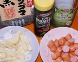 黒すりごまのカルボナーラ風★塩漬け豚と芋作り方1写真