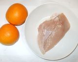 オレンジと鶏むね肉のサラダ♪簡単作り方1写真