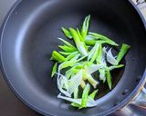 豚バラ肉とニラのピリ辛炒め作り方6写真