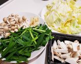 キャベツニラきのこの旨辛味噌炒め作り方1写真